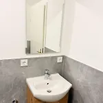 Upscale In شقة برجيش جلادباخ