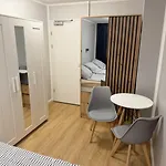 Upscale In برجيش جلادباخ