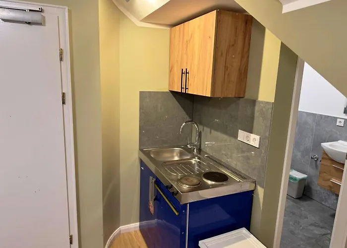 Upscale In דירה *