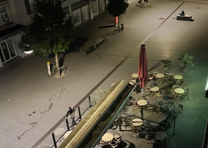 Upscale In דירה ברגיש גלאדבך