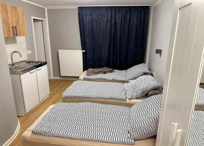 Upscale In * ברגיש גלאדבך